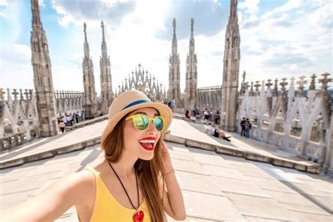 Discover Milan Guided Walking Tour