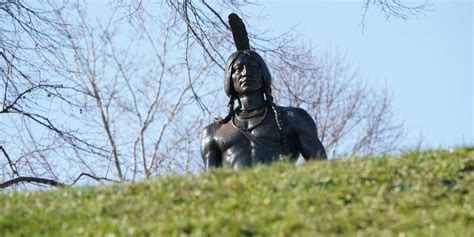 Pilgrims and Wampanoags: The Story Behind Thanksgiving - WSJ