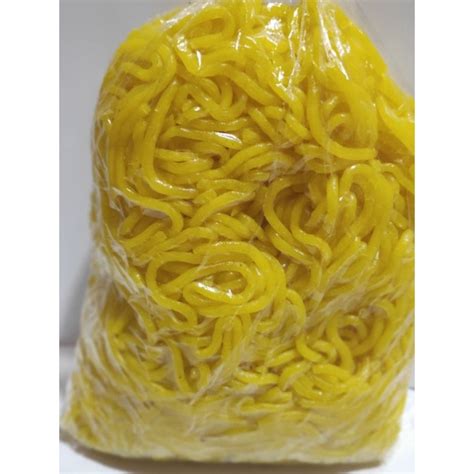 Jual MIE GOLOSOR MENTAH BAHAN SEBLAK Mie GOLOSOR MIE KUNING Berat