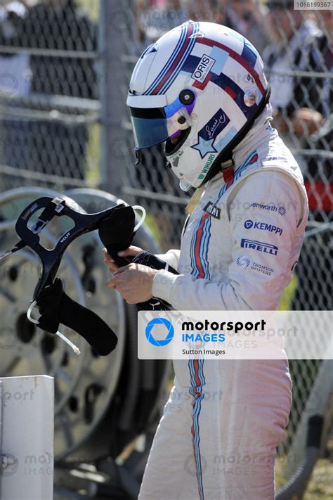 Susie Wolff GBR Williams Development Driver Stopped On Track In FP1