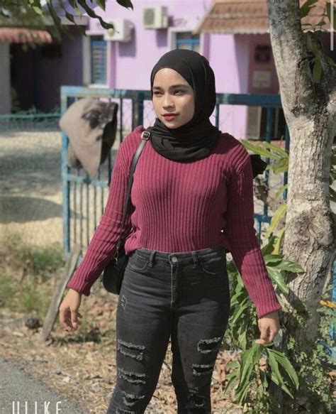 Pin By Syafiq Akata On Quick Saves In 2022 Fashion Hijabi Sweaters