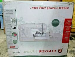 Singer Futura XL-420 Sewing & Embroidery Machine w/Endless