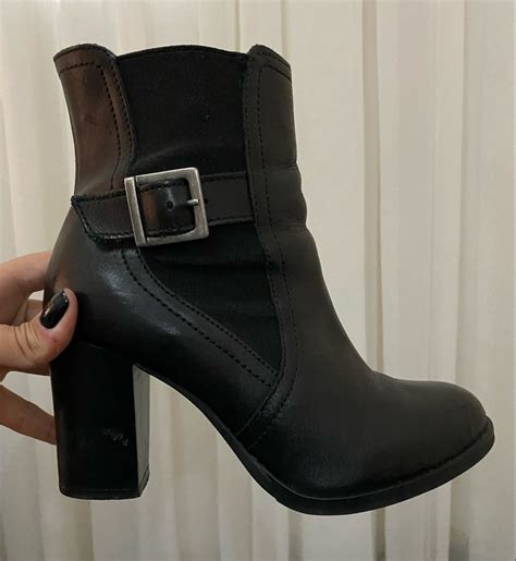 Bota Satinato Preta Couro 35 Bota Feminina Satinato Usado 78107694