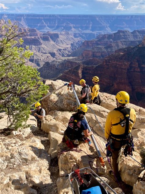 Hiker falls to his death at the Grand Canyon