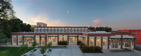 Quattrocchi Kwok Architects And San Mateo Union High School District