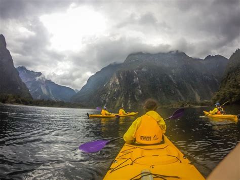 Kayaking Milford Sound - TRAVEL OFT