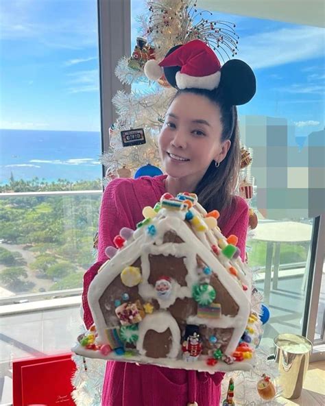 和央ようかさんのインスタグラム写真 和央ようかinstagram 「my First Gingerbread House