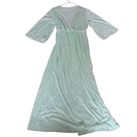 Lorraine Vintage Nightgown Lingerie Robe In Mint Gree Gem
