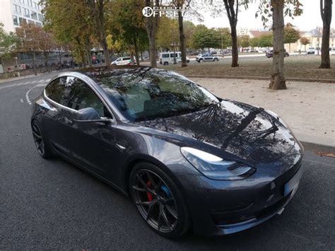 2019 Tesla 3 With 20x9 30 Signature Wheel Sv104 And 245 35R20 Michelin