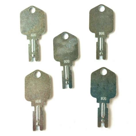 Pc Forklift Ignition Keys For Clark Crown Gradall Gehl Hyster Komatsu