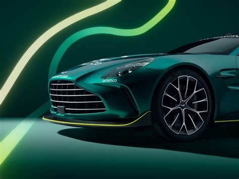 F1 Découvrez la nouvelle safety car Aston Martin Vantage