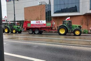 Protest Rolnik W W Olsztynie Kolumna Ci Gnik W W Mie Cie Centrum