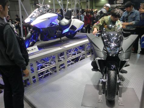 Honda's 750cc NM4 Vultus: A new species of motorcycle