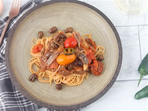 Pasta Con Acciughe Un Papa Ai Fornelli