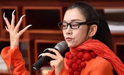 At The Age Of 64 Yang Liping Is No Longer Safe This Time The Naked Yang Liping Will No