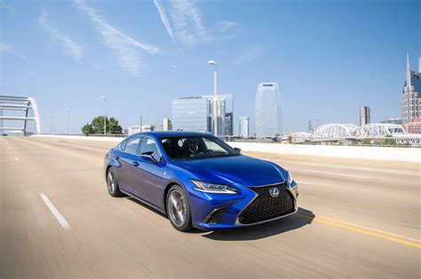 GALLERY: 2019 Lexus ES 350 F-Sport | Automobile Magazine