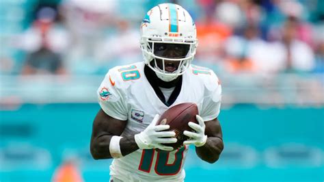 Tyreek Hill Makes Sweet Gesture To Dolphins Fan Who Mistakenly Tried To