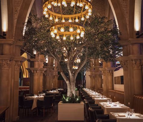 Guests complain that the current Mohegan Sun map is confusing 4