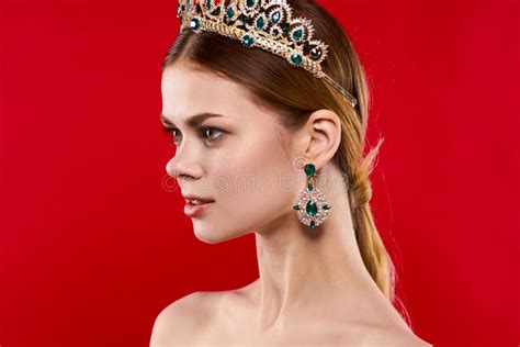 Naked Crown Stock Photos Free Royalty Free Stock Photos From Dreamstime