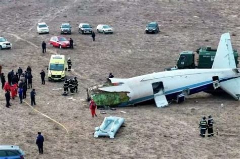 Accidente A Reo En Kazajist N De Vuelo Comercial Con Personas A