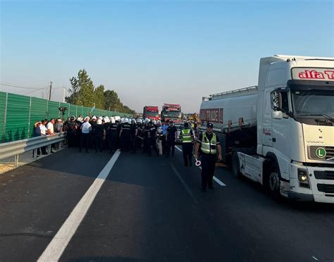 Protestë në aksin Thumanë Kashar qytetarët bllokojnë rrugën dhe