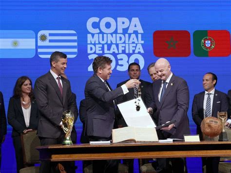 Fifa Y Conmebol Firman El Acta Del Mundial L Der En Deportes