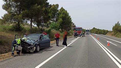 Joven De 19 Años Resulta Herida En Accidente De Tráfico Entre Coche Y Camión En La N 121 En Olite