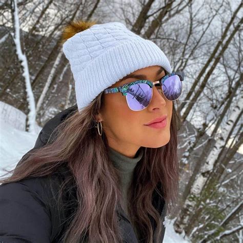 Four Reasons Why You Should Wear Sunglasses In Winter