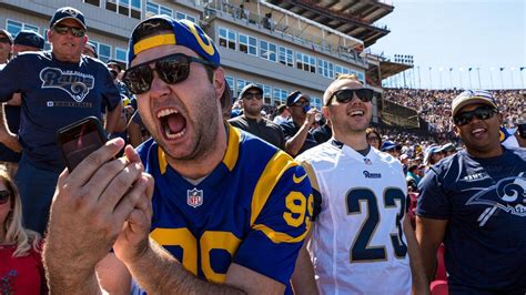 A Day At The Game With An Snl Alum And A Real Celebrity Rams Fan