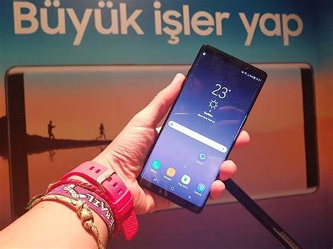 Fiyatı şoke Edecek Samsungun Merakla Beklenen Yeni Modeli Tanıtıldı Teknoloji Haberleri