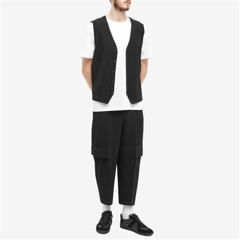 Homme Plissé Issey Miyake Pleated Vest Black END