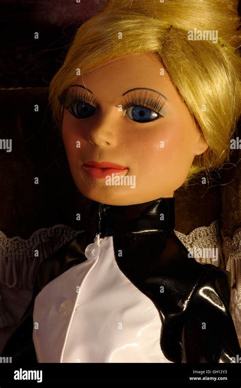 Gerry Anderson Marionette Figur Lady Penelope Stockfotografie Alamy