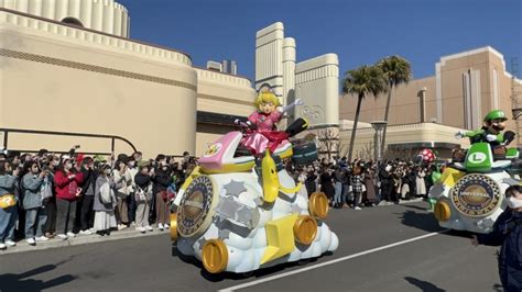 PHOTOS VIDEO NO LIMIT Parade Featuring Pokémon Mario Kart and