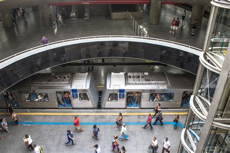 Novo trem das Linhas 8 Diamante e 9 Esmeralda entra em operação nesta