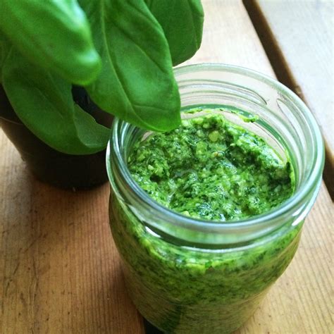 Basilikum Pesto Rezept Pesto Alla Genovese