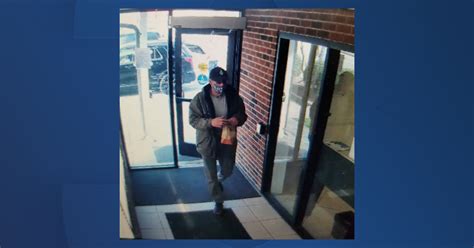 Newport News Police Searching For Suspect After Bank Robbery