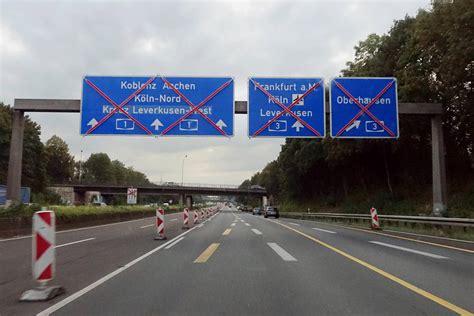 Welche Autobahnen in NRW aktuell gesperrt sind ein Überblick