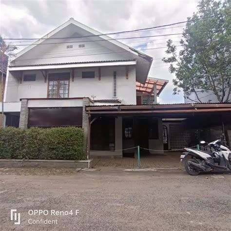 Jual Segera Rumah Vintage Lokasi Super Strategis Tubagus Ismail Dago