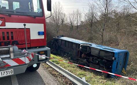 Tragedia Sfiorata Autobus Con Studenti Finisce Fuori Strada Per