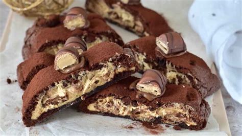 Biscuits crémeux au chocolat et au Kinder Bueno très délicieux