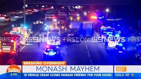 Monash Freeway Crash Near Warrigal Rd Traffic Chaos Herald Sun