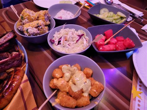 Roundup Rodeo BBQ Overview | Disney's Hollywood Studios Dining - DVC Shop