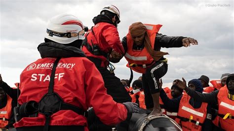 Migranti Salvati Davanti Alle Coste Della Libia Viterbo Li Accoglie