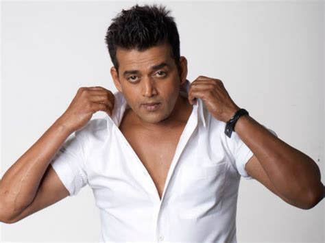 Ravi Kishan Play Villain Movie Race Gurram Allu Arjun Tollywood