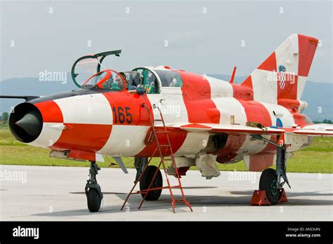 Croatian Air Force Mig 21 Umd Hi Res Stock Photography And Images Alamy