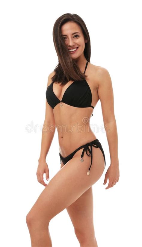 Mujer Atractiva Bonita Con El Cuerpo Delgado En Bikini Negro En El