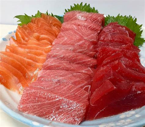 Horse Sashimi in Osaka, Delicious and Adventurous - VOYAPON