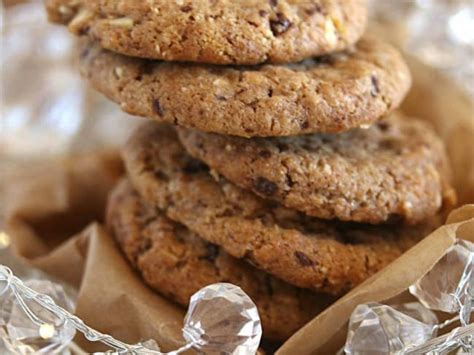 Cookies Chocolat Noir Et Clats D Amandes Sans Oeufs Recette Par