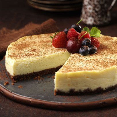 Mary Berry's white chocolate cheesecake | Recipe | Berry dessert ...