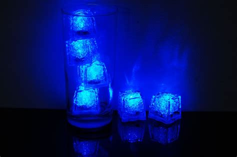 Set Of 6 Litecubes Brand 3 Mode Blue Light Up Led Ice Cubes